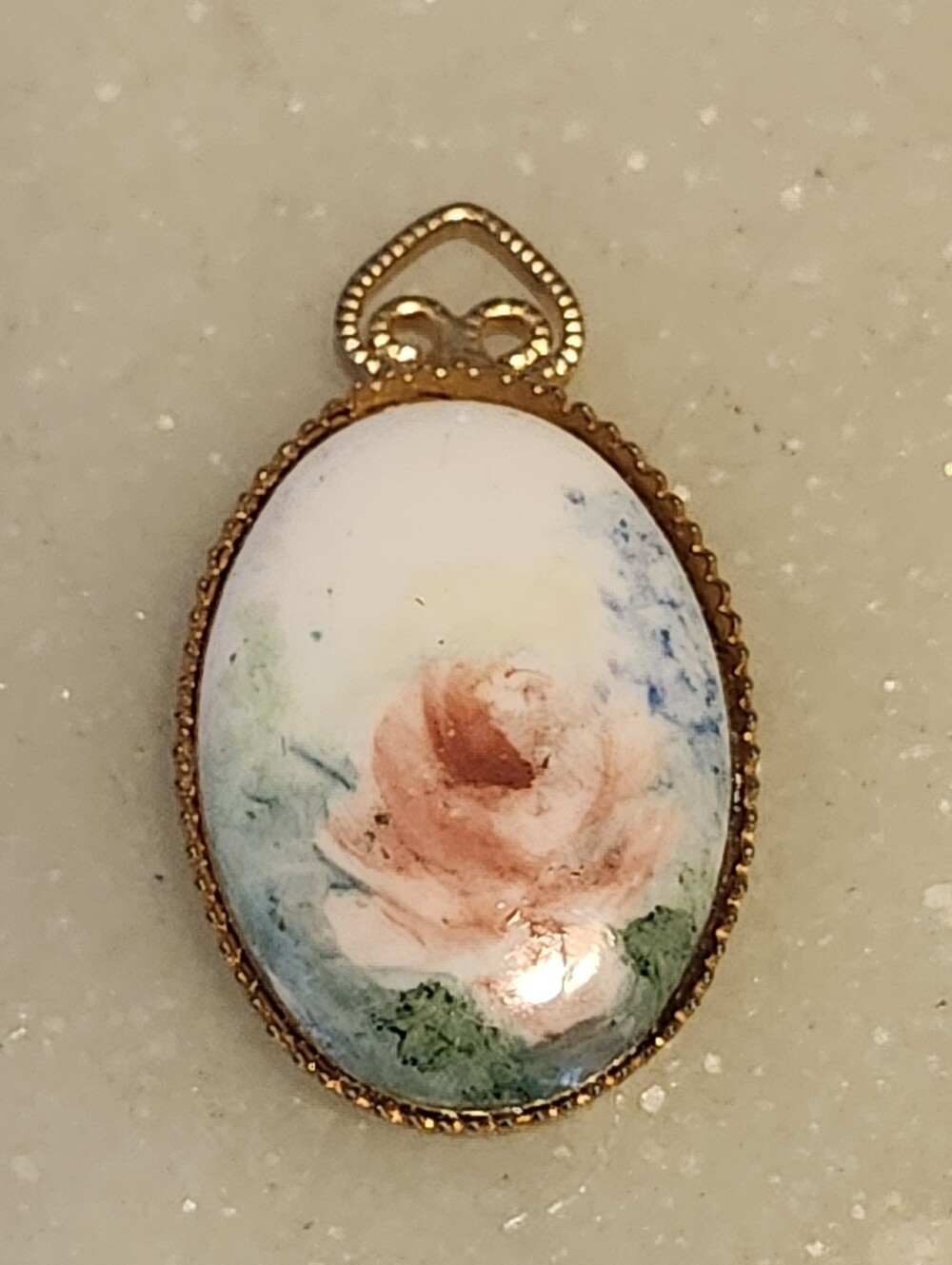 Vtg Gold-Tone Oval Porcelain Pink Rose Pendant